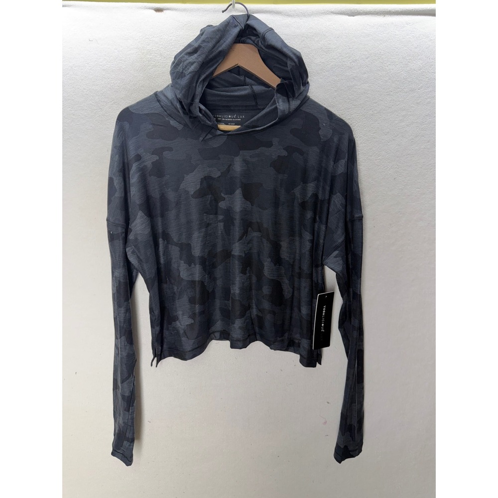 Yogalicious Lux Hoodie Women M Black Camo NWT Cropped Long Sleeve Top 358